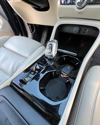 Volvo XC 40 cena 129999 przebieg: 60000, rok produkcji 2022 z Drobin małe 232